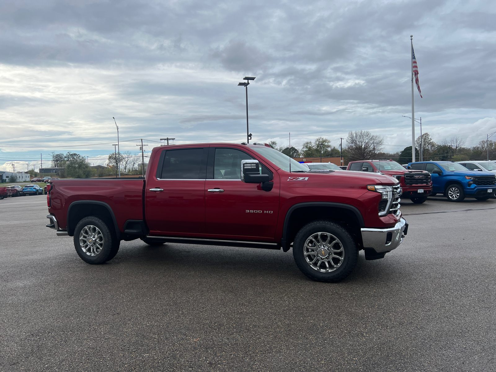 2025 Chevrolet Silverado 3500HD LTZ 3