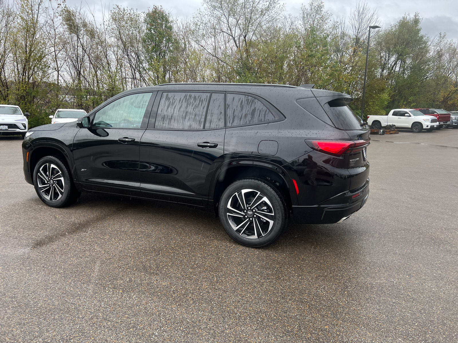 2025 Buick Enclave Sport Touring 10