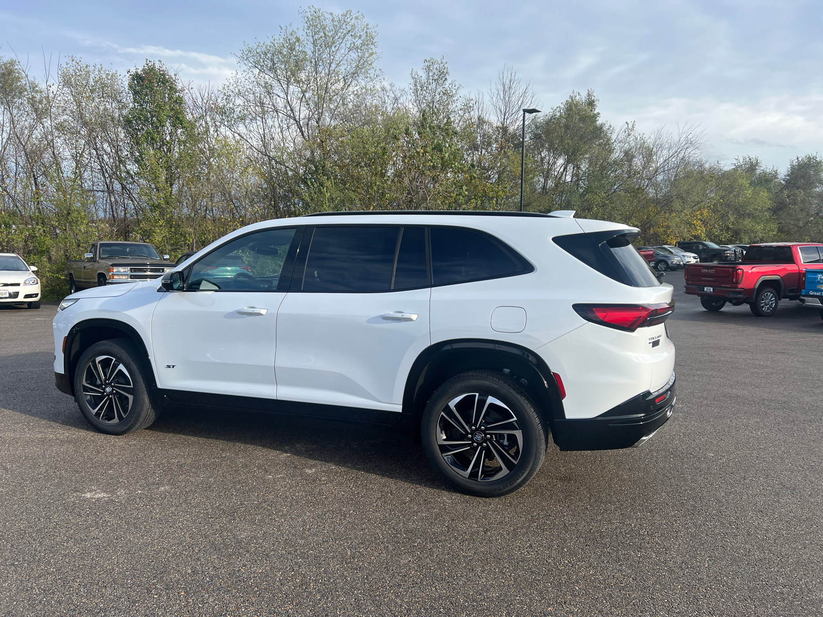 2025 Buick Enclave Sport Touring 9