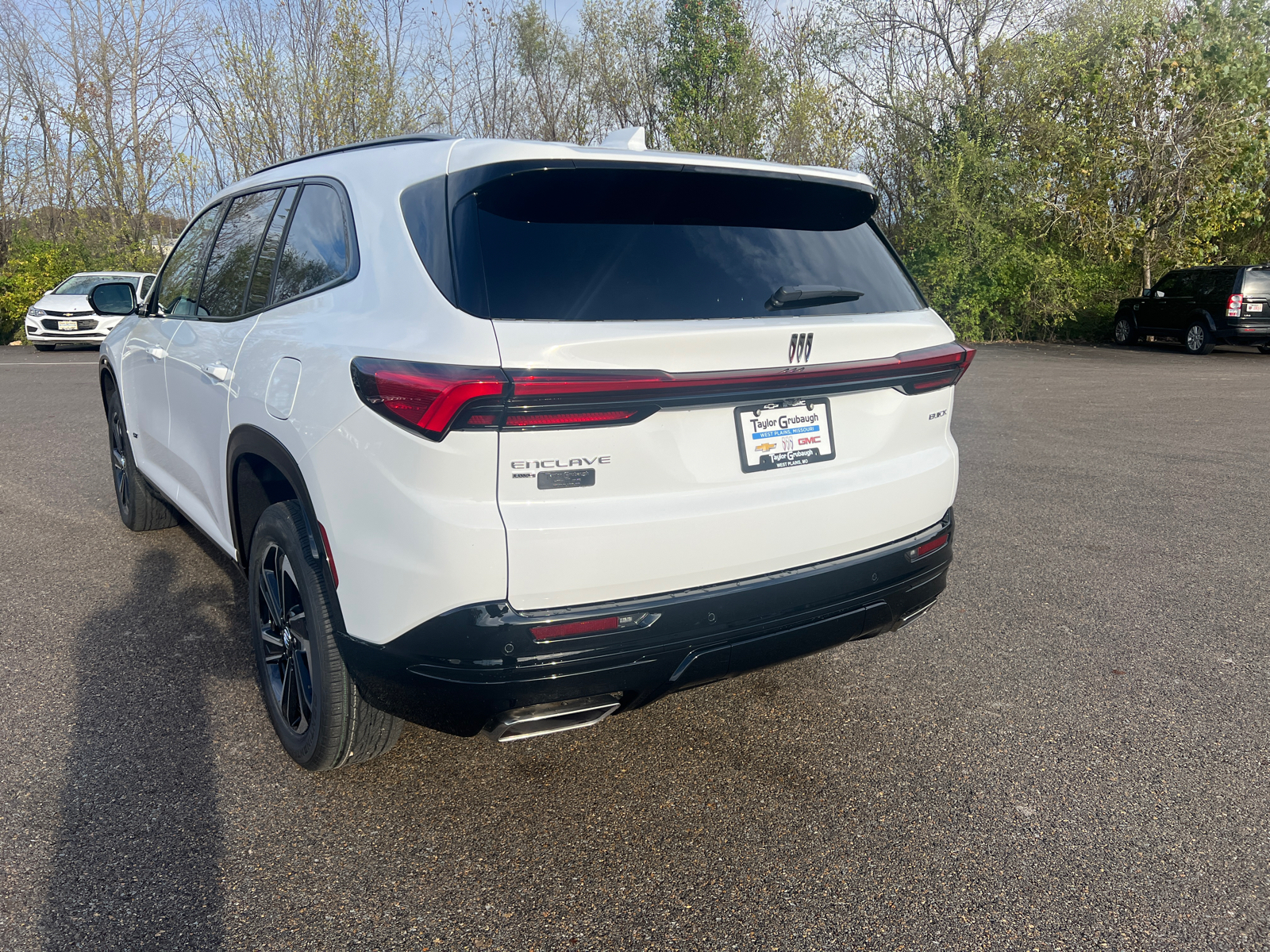 2025 Buick Enclave Sport Touring 10