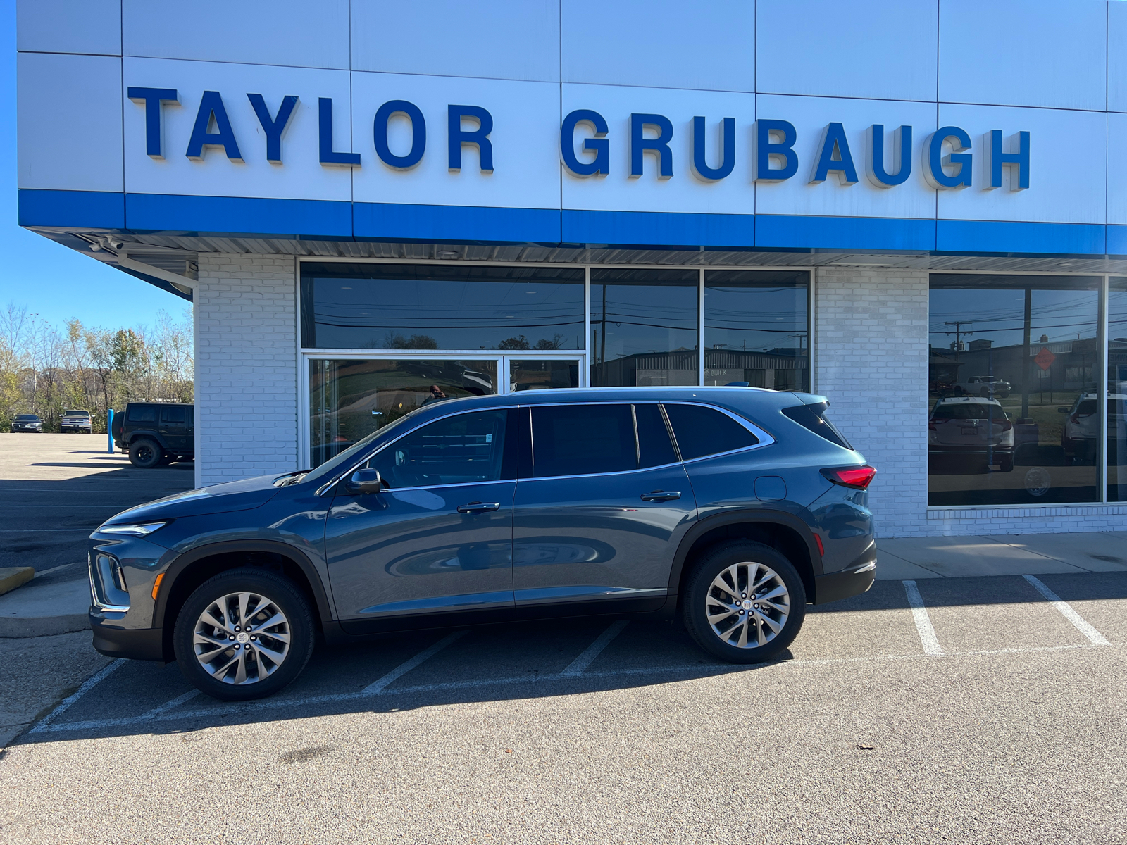 2025 Buick Enclave Preferred 1