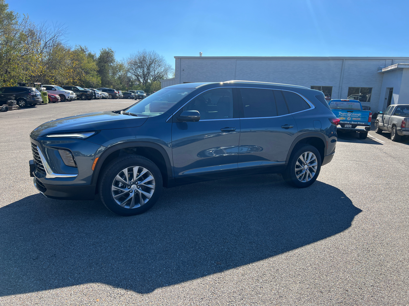 2025 Buick Enclave Preferred 7