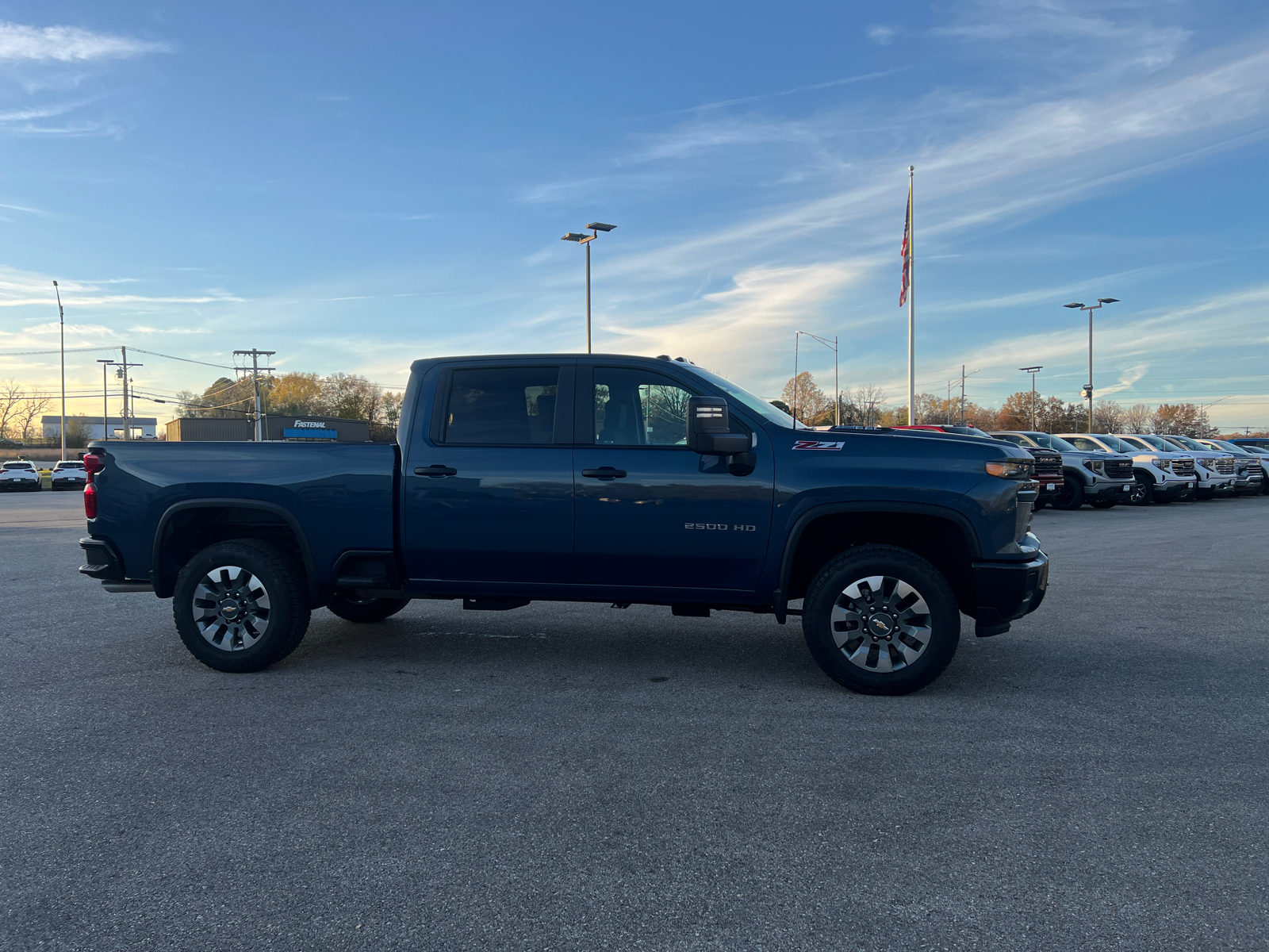 2025 Chevrolet Silverado 2500HD Custom 3