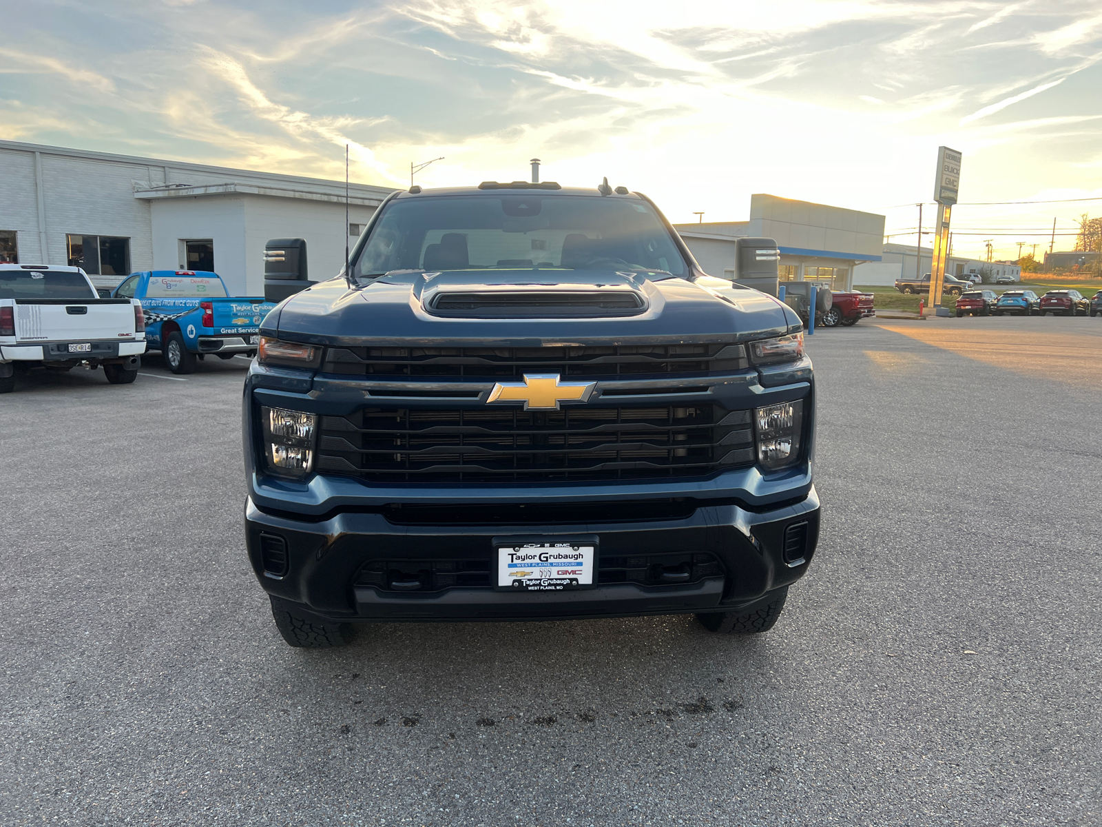 2025 Chevrolet Silverado 2500HD Custom 6