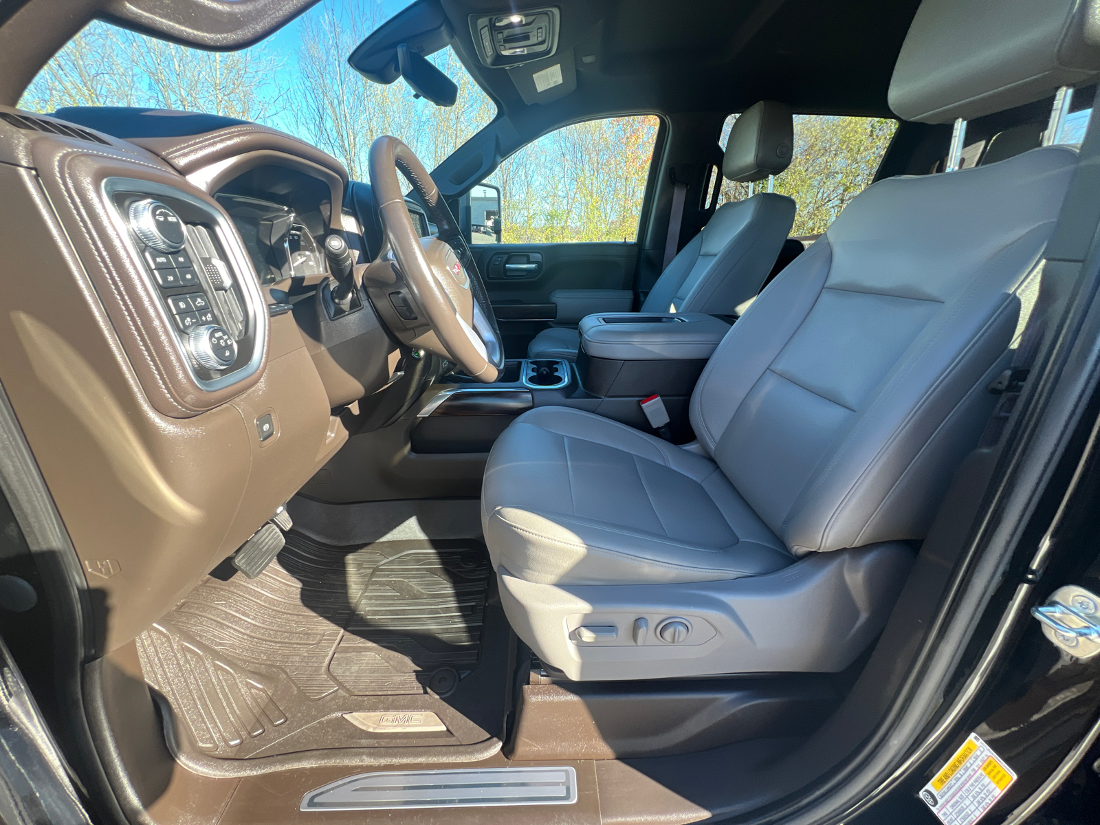 2021 GMC Sierra 1500 SLT 16