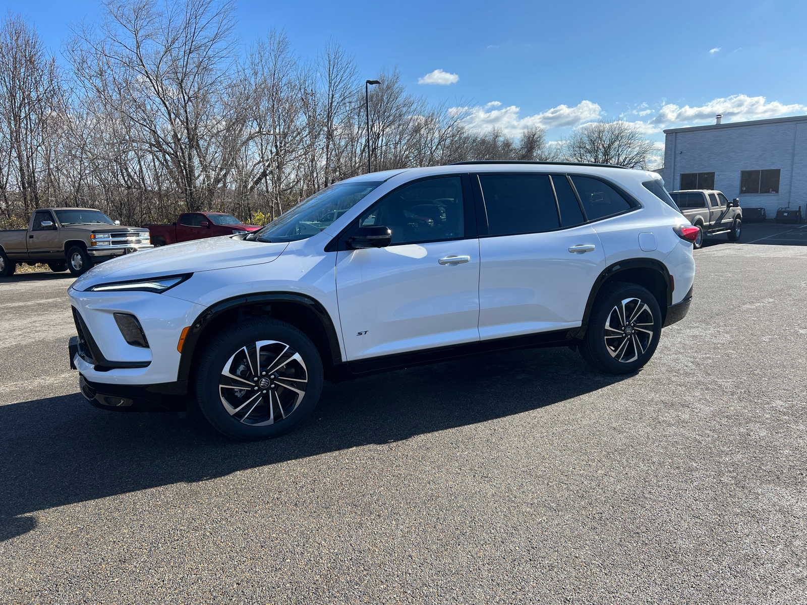 2025 Buick Enclave Sport Touring 9