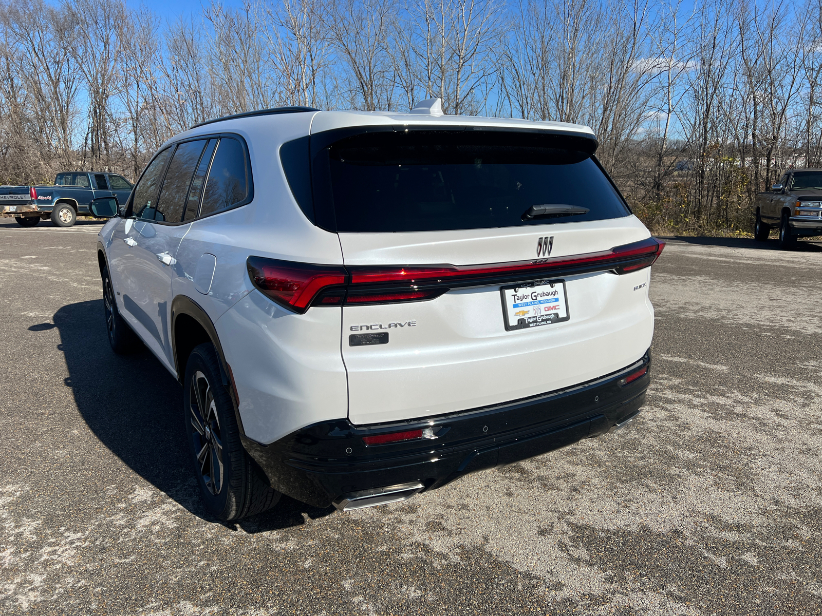 2025 Buick Enclave Sport Touring 12