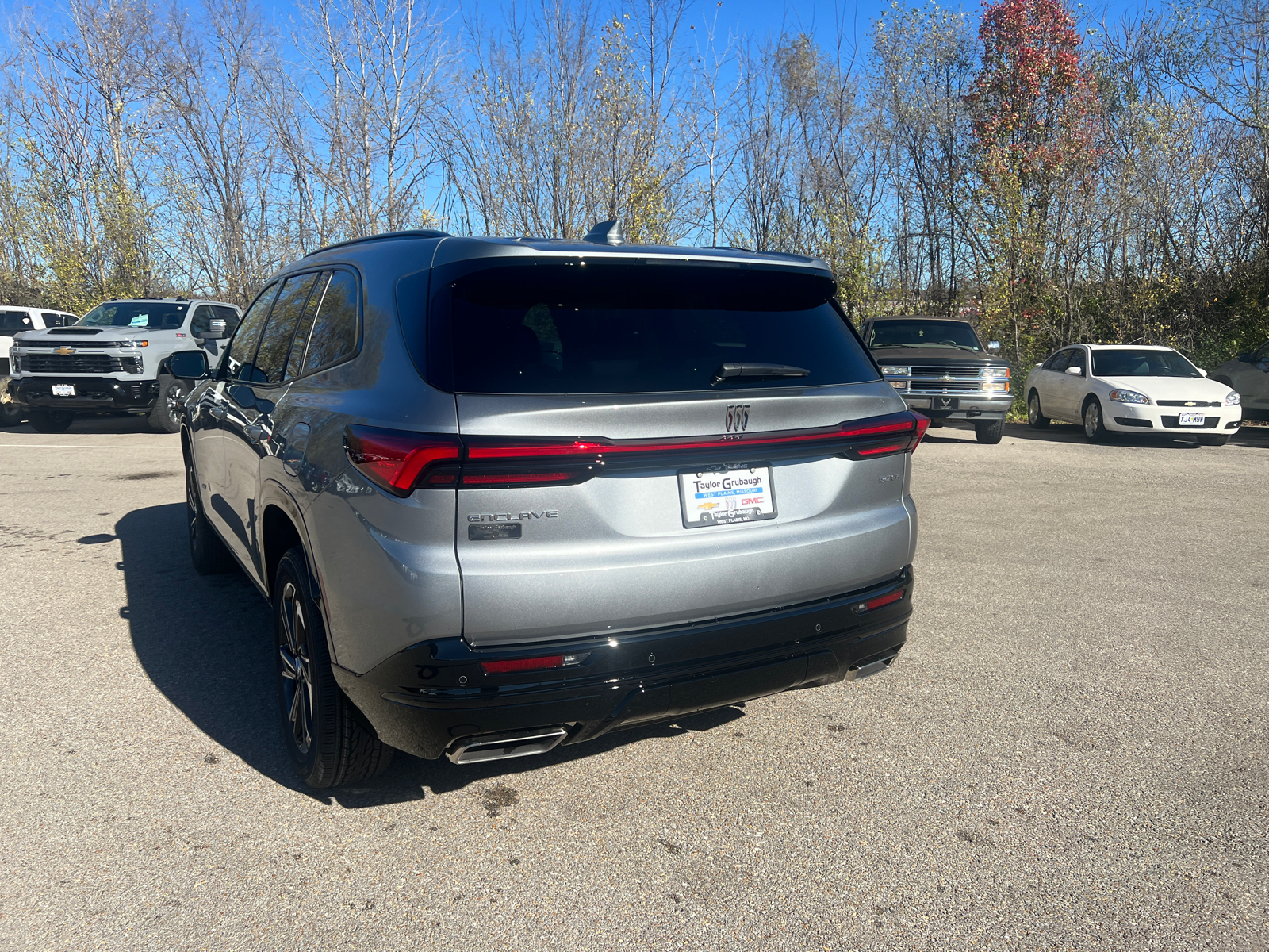 2025 Buick Enclave Sport Touring 10