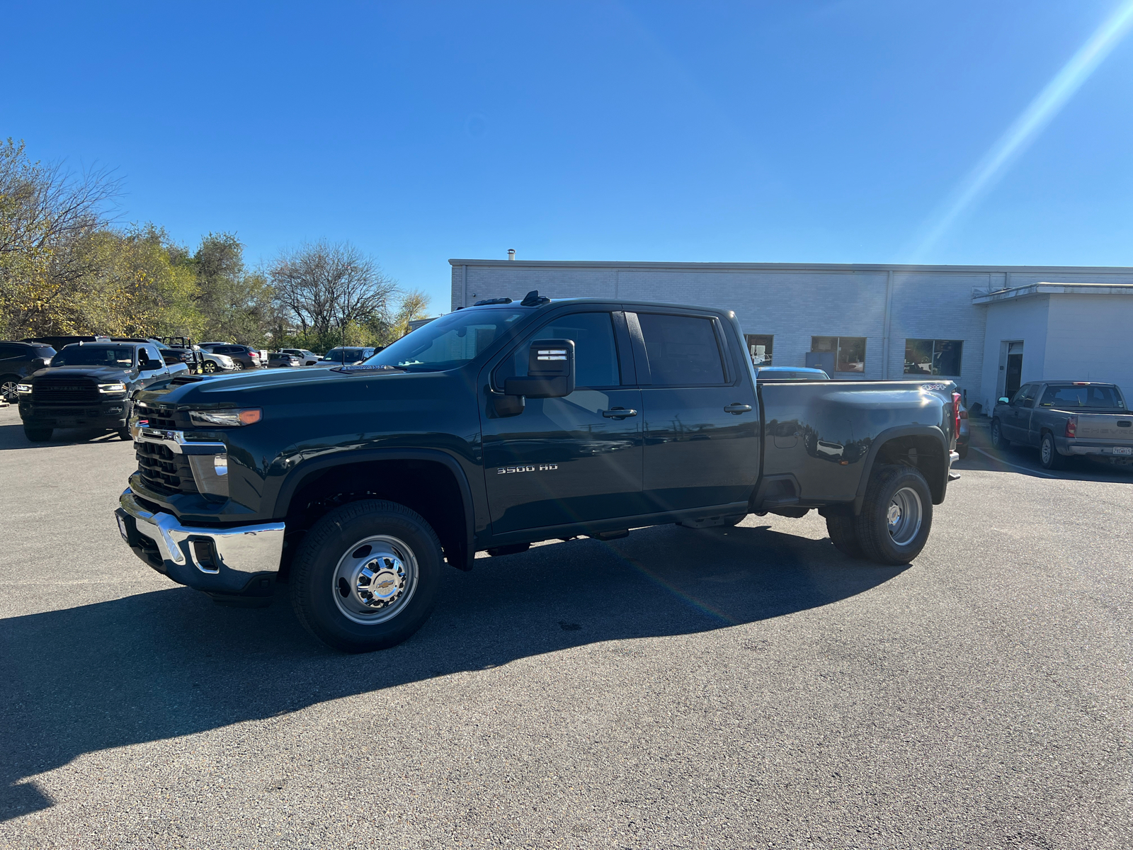 2025 Chevrolet Silverado 3500HD LT 7