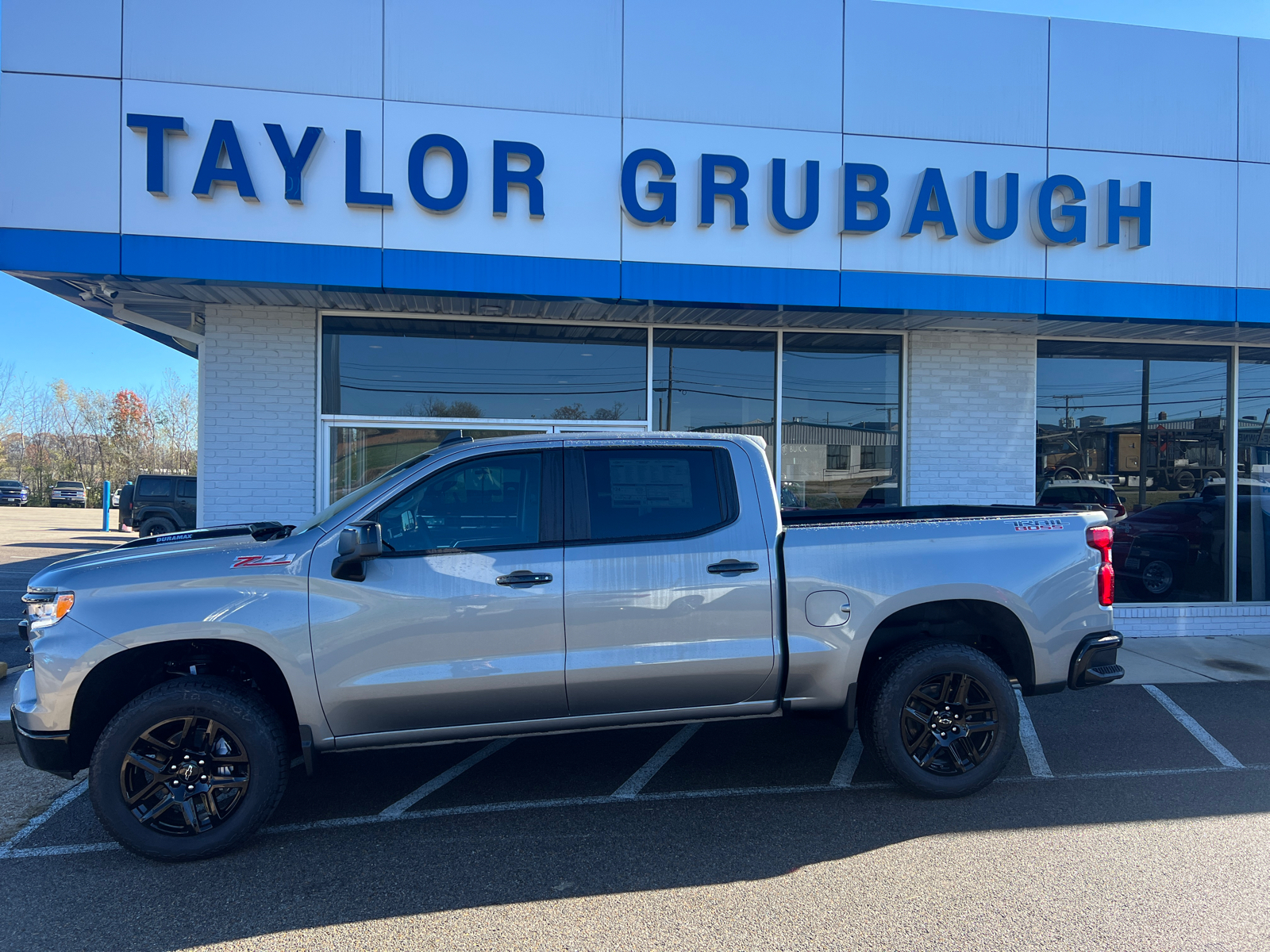 2025 Chevrolet Silverado 1500 LT Trail Boss 1