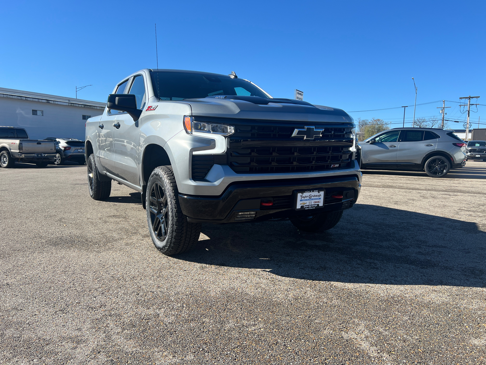 2025 Chevrolet Silverado 1500 LT Trail Boss 5