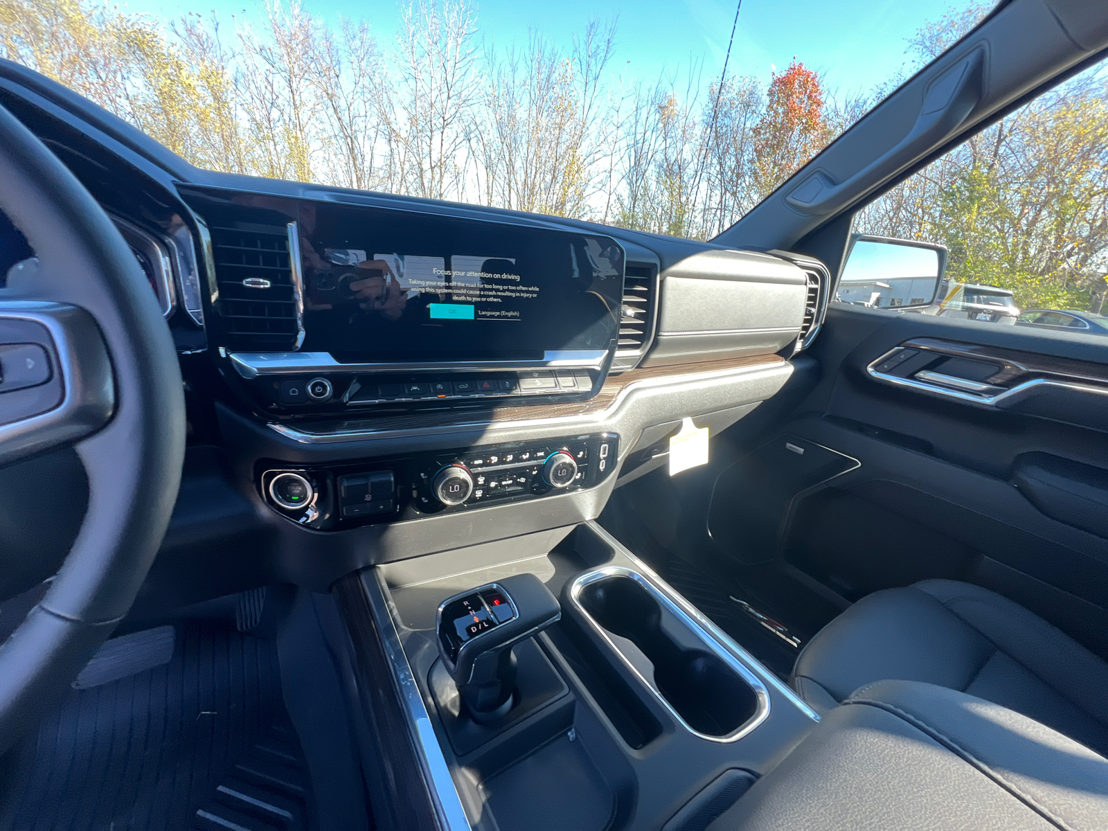 2025 Chevrolet Silverado 1500 LT Trail Boss 22