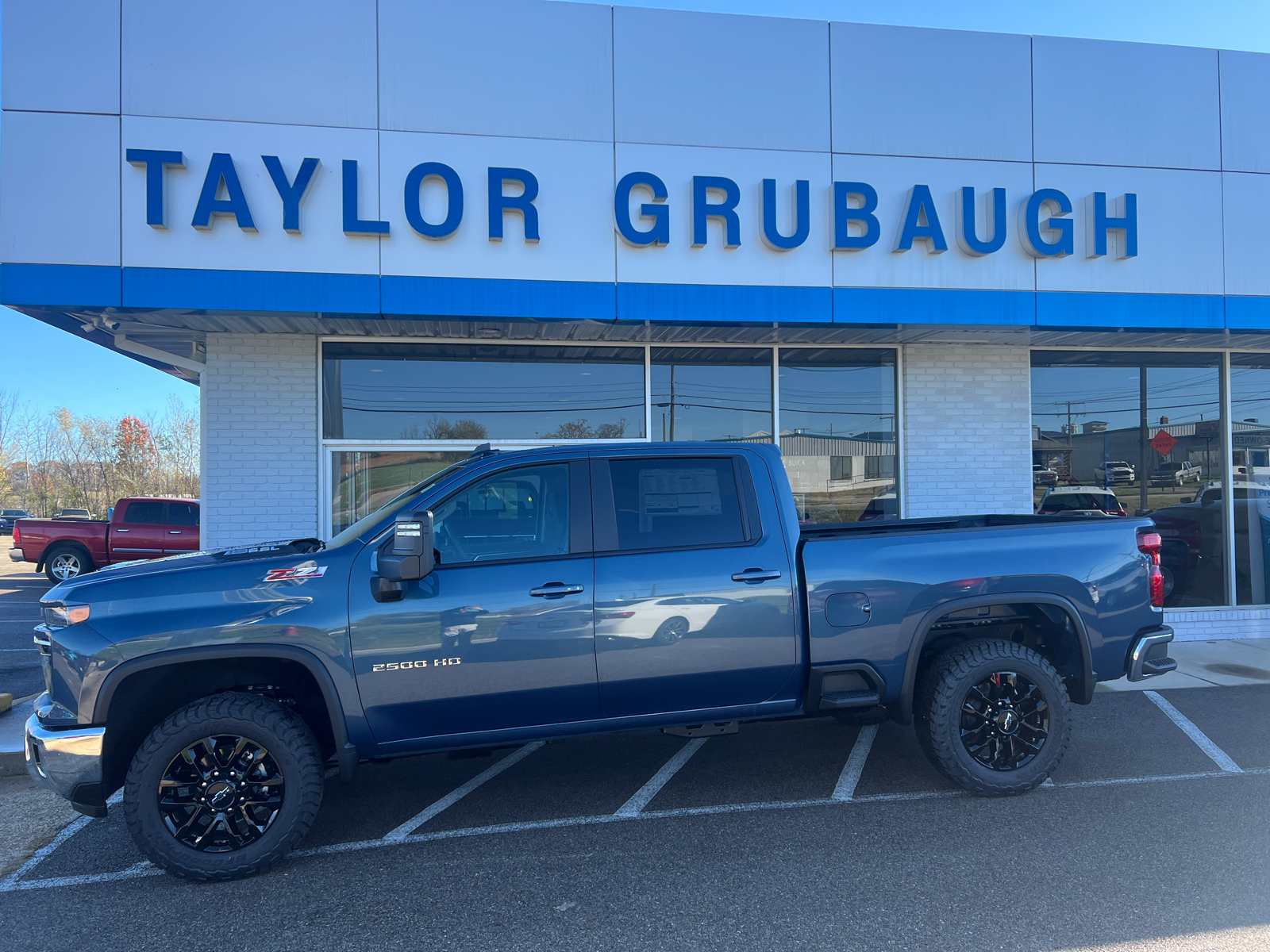 2025 Chevrolet Silverado 2500HD LT 1