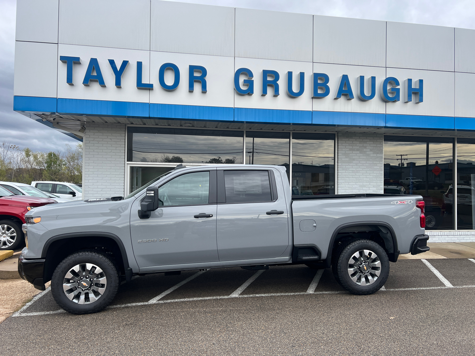 2025 Chevrolet Silverado 2500HD Custom 1