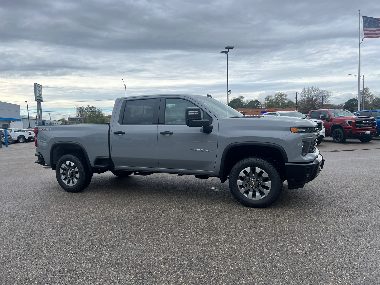 2025 Chevrolet Silverado 2500HD Custom 3