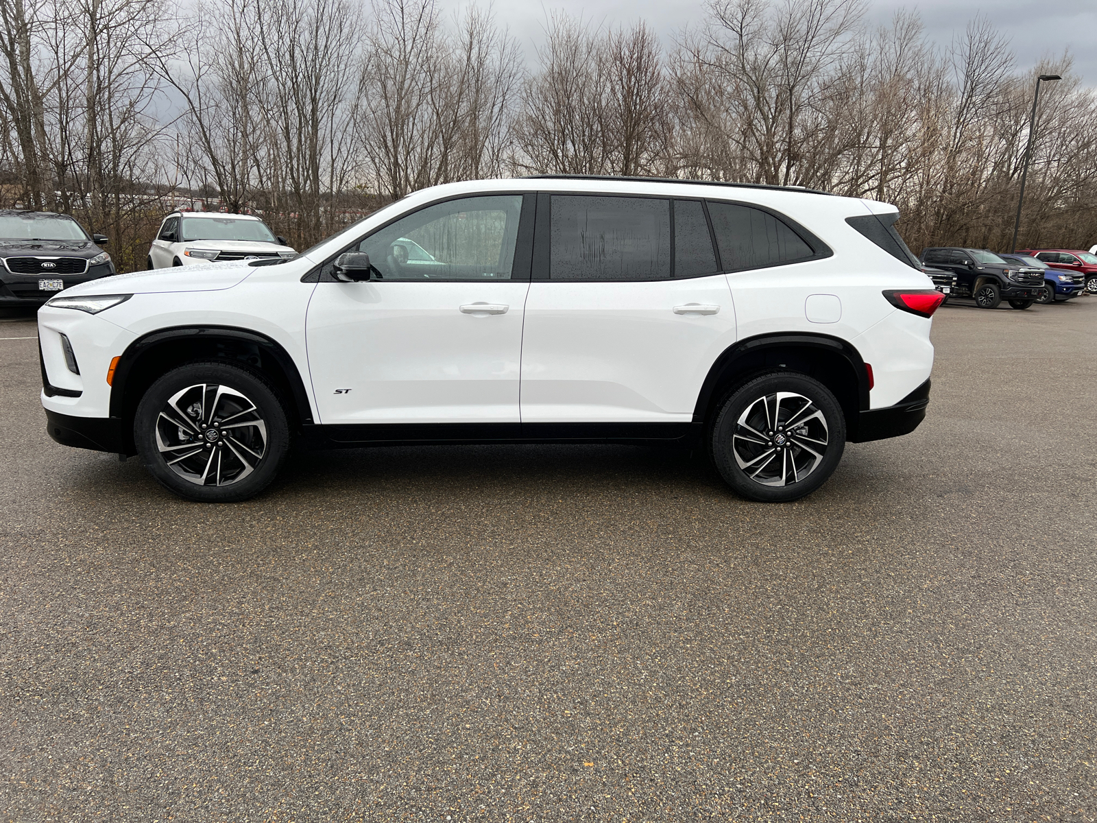 2025 Buick Enclave Sport Touring 10