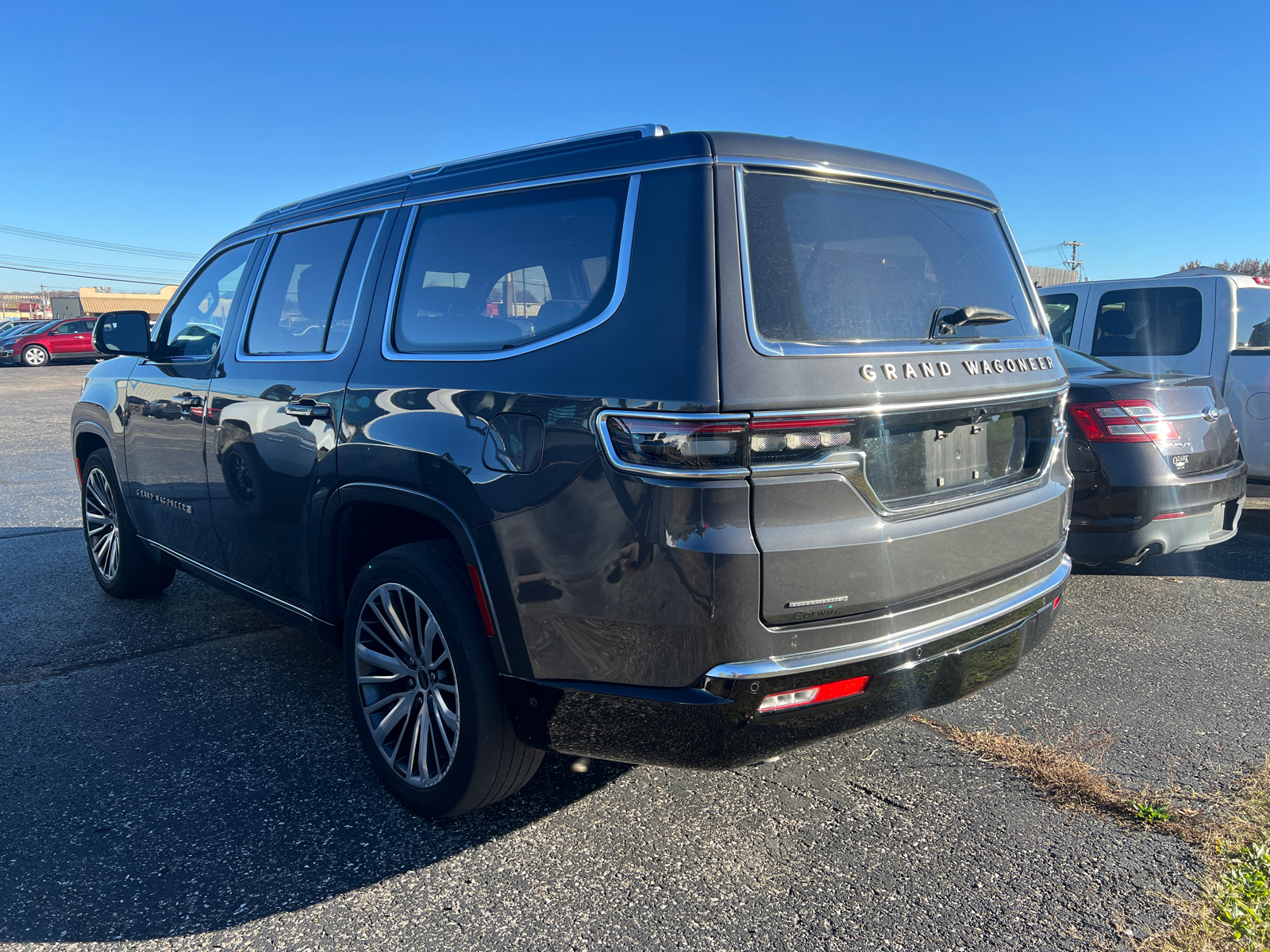 2022 Jeep Grand Wagoneer  3