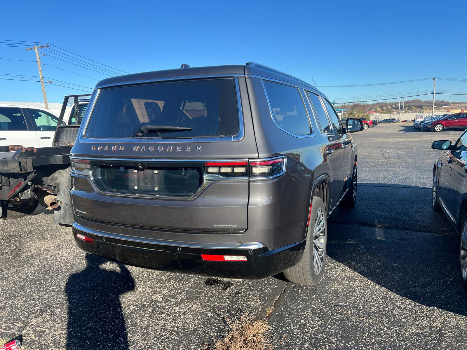 2022 Jeep Grand Wagoneer  4