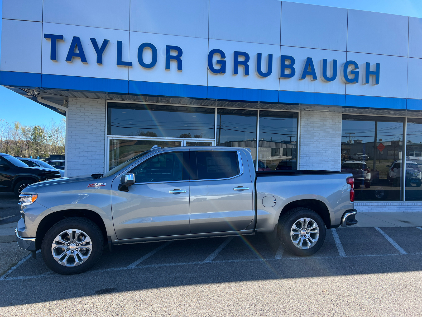 2025 Chevrolet Silverado 1500 LTZ 1