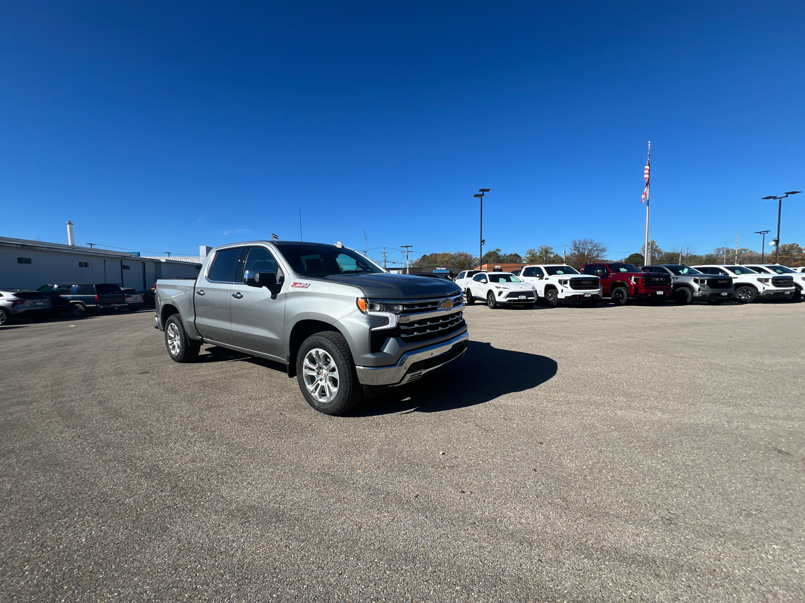 2025 Chevrolet Silverado 1500 LTZ 2