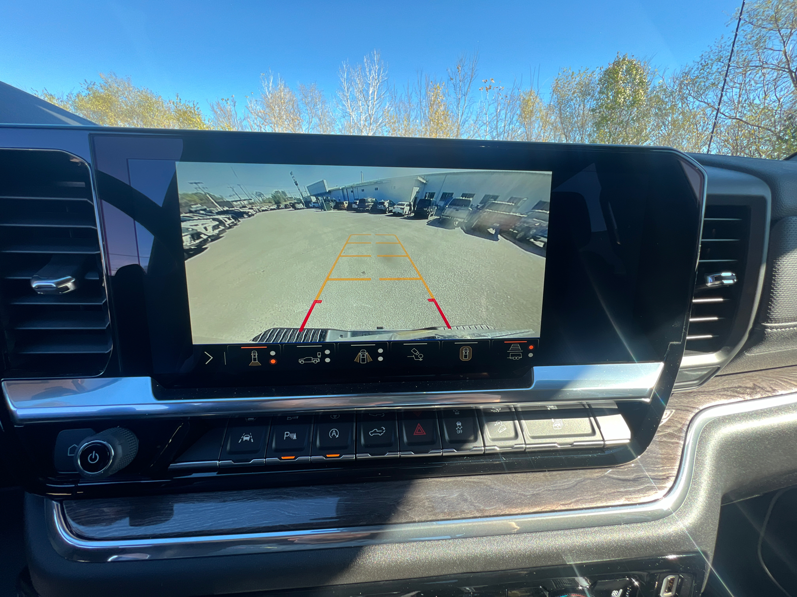 2025 Chevrolet Silverado 1500 LTZ 26