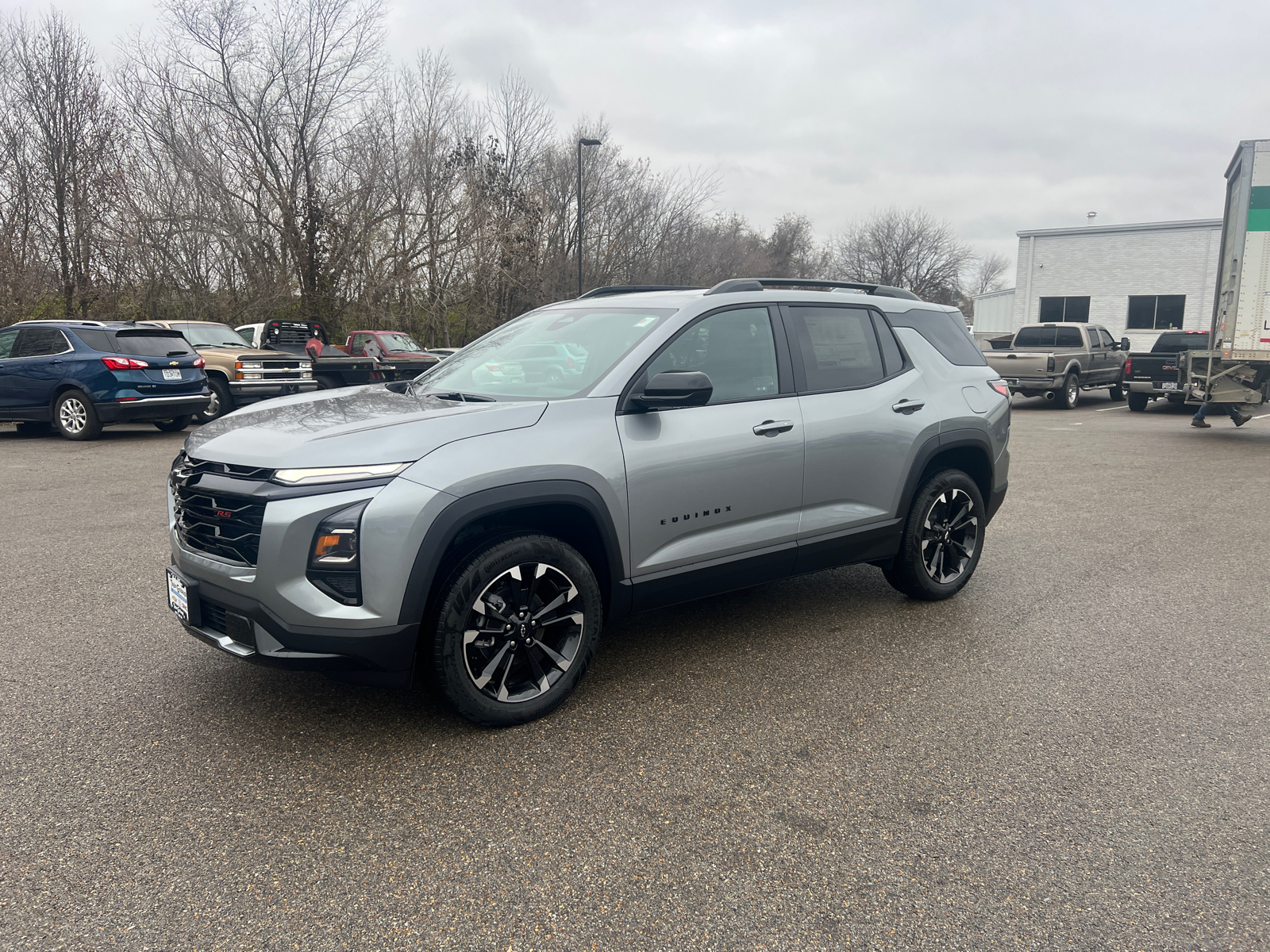 2025 Chevrolet Equinox FWD RS 8