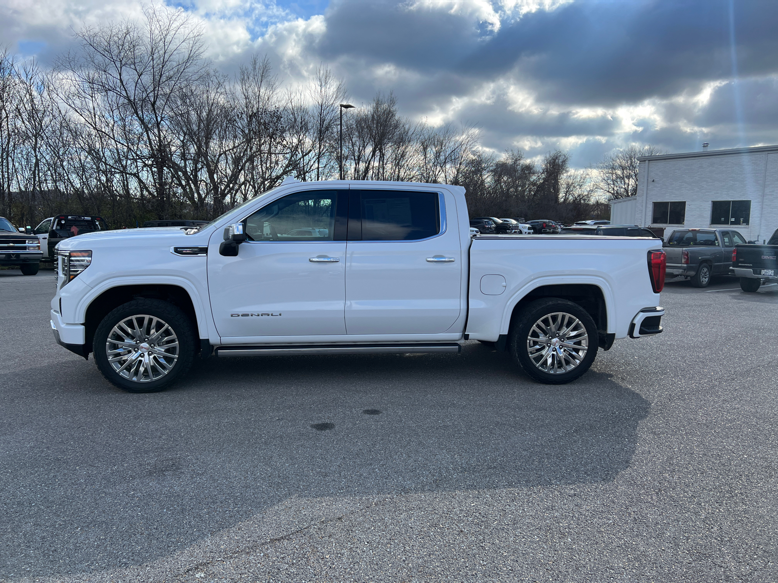 2022 GMC Sierra 1500 Denali 9