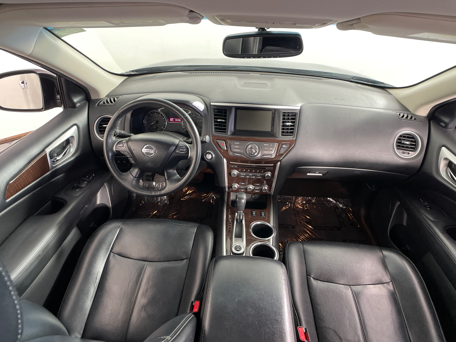 2016 Nissan Pathfinder SL 12