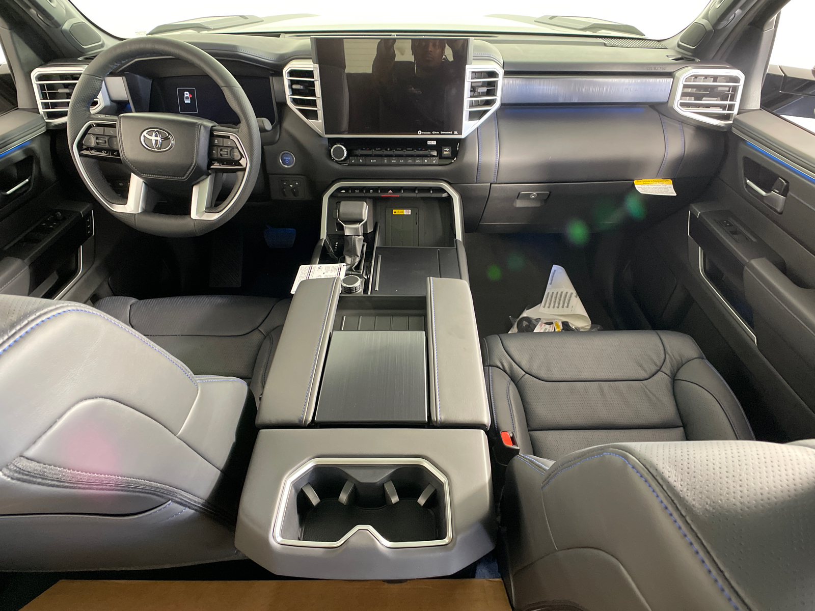 2024 Toyota Tundra Hybrid Platinum 11