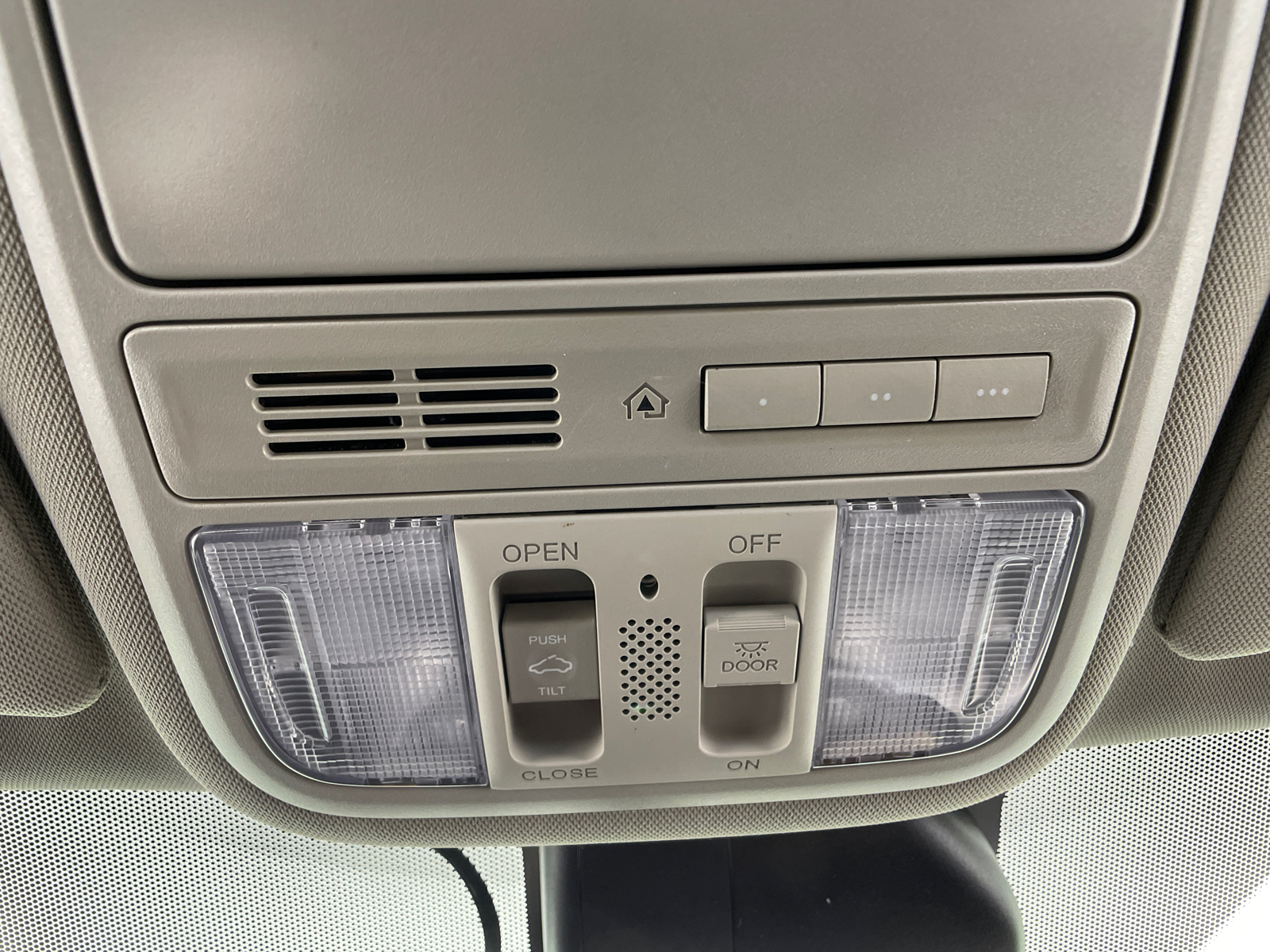 2014 Honda Odyssey EX-L 24