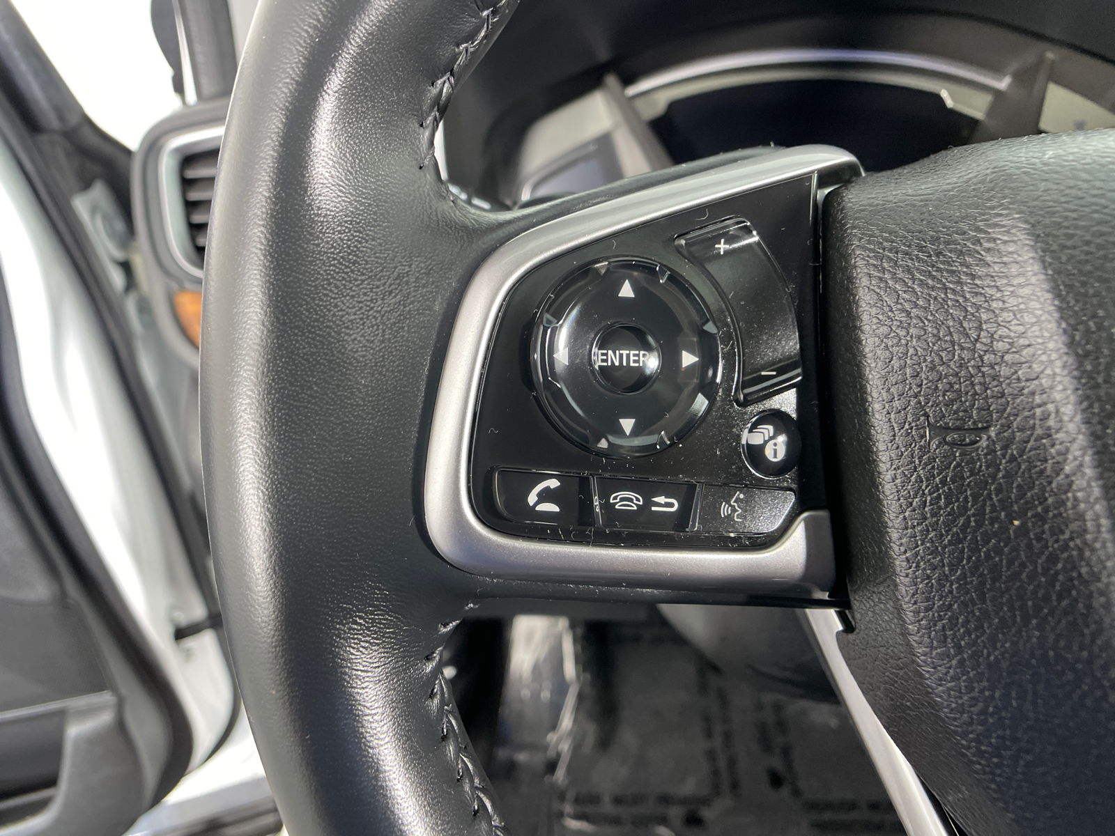 2020 Honda CR-V Hybrid Touring 18