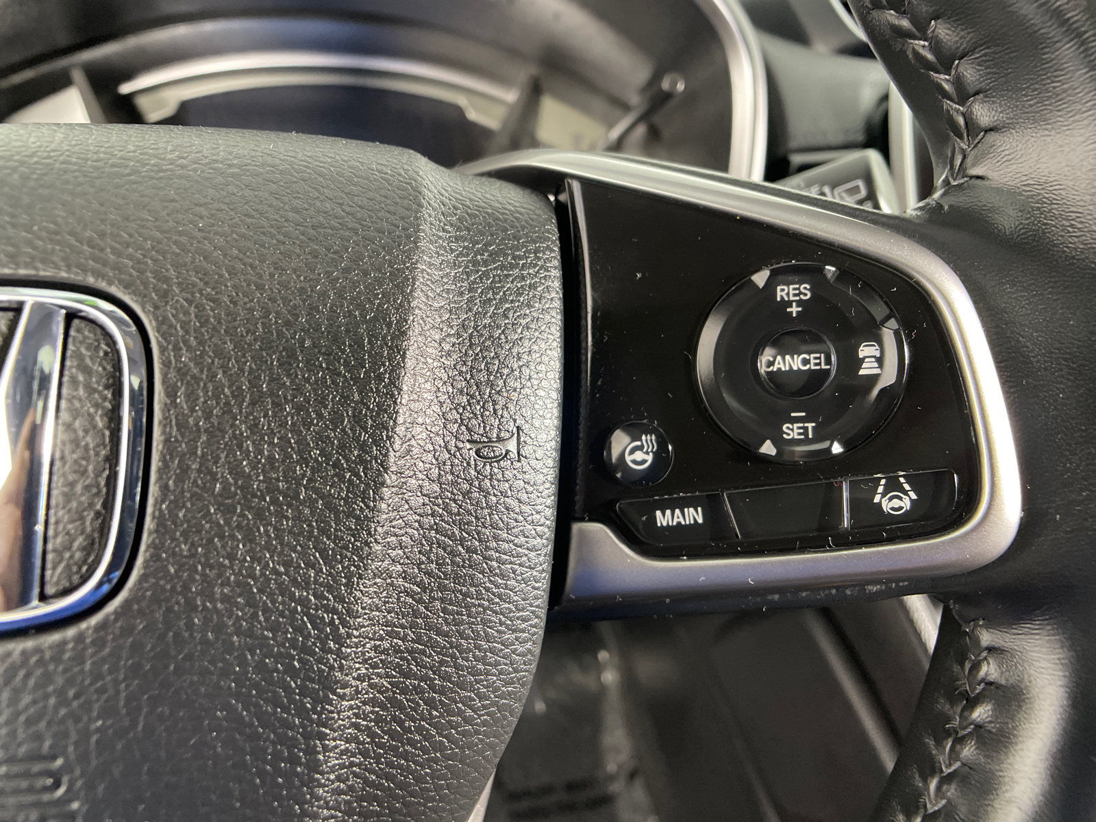 2020 Honda CR-V Hybrid Touring 19