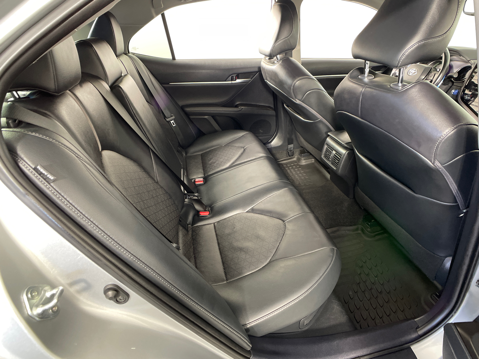 2021 Toyota Camry Hybrid XSE 12