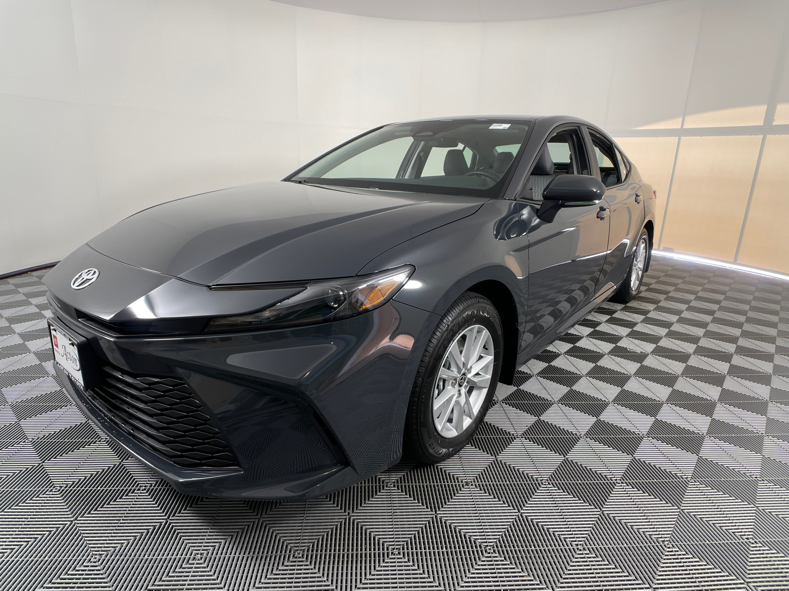 2025 Toyota Camry LE 4
