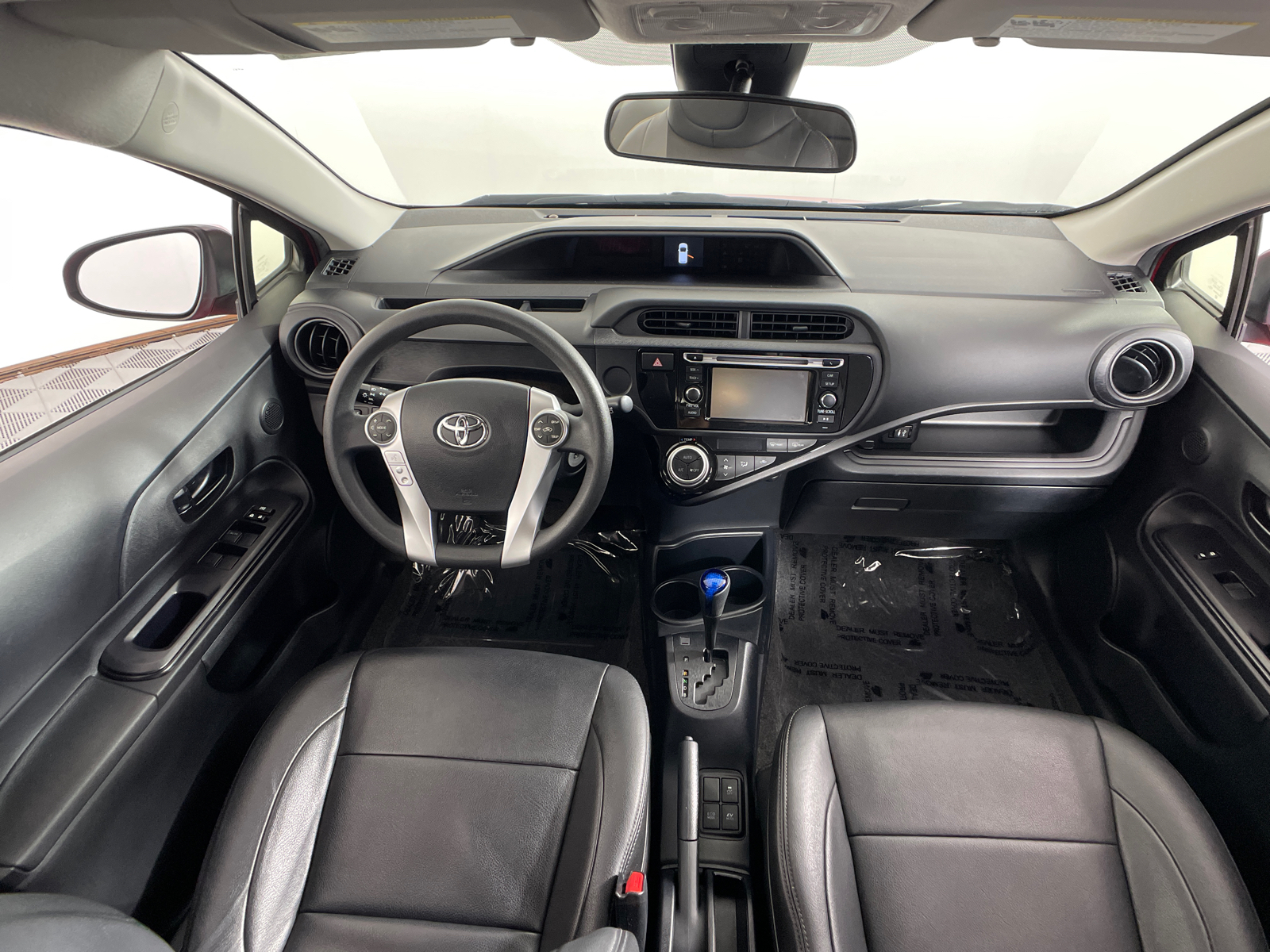 2017 Toyota Prius c One 11