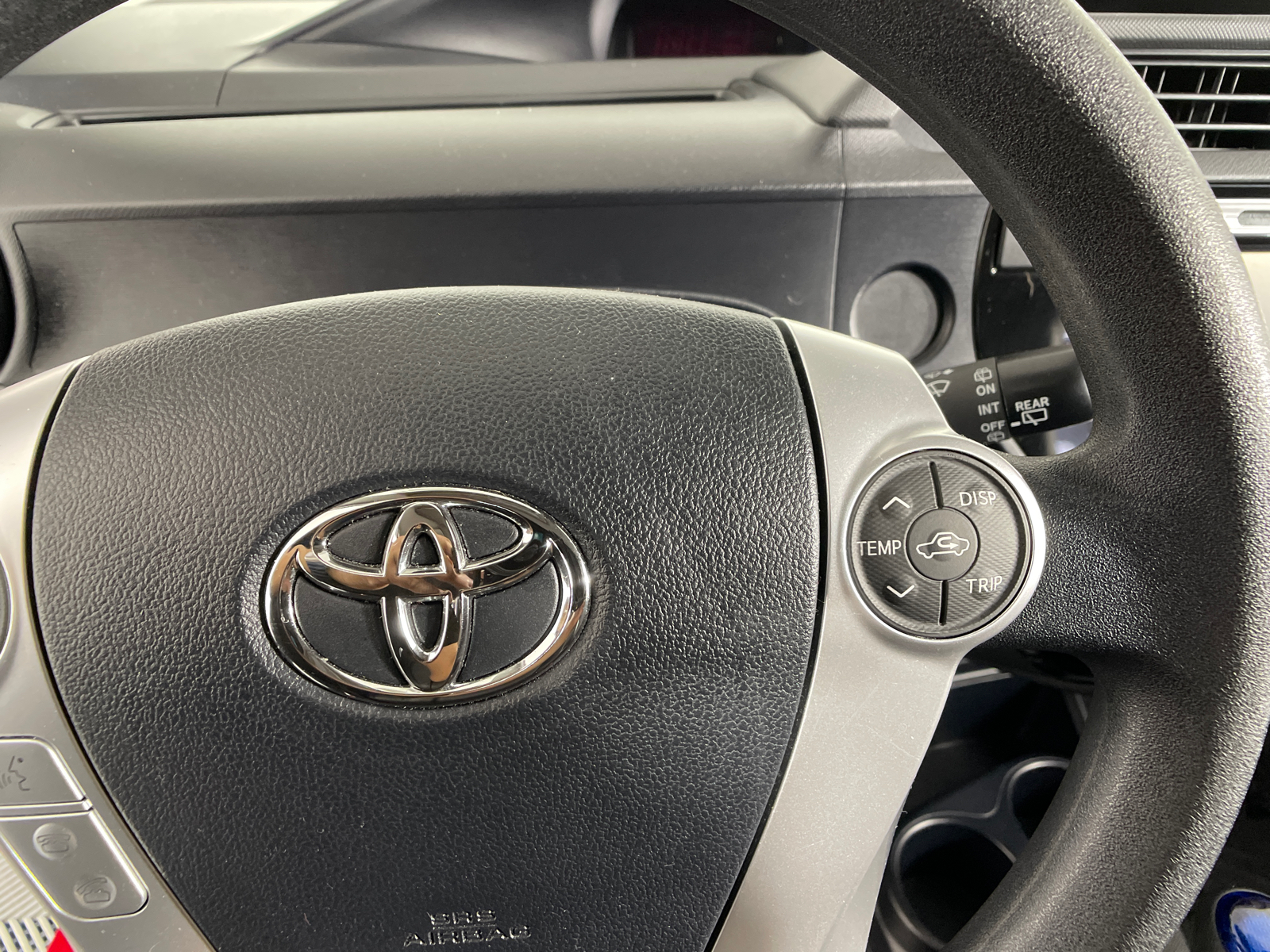 2017 Toyota Prius c One 17