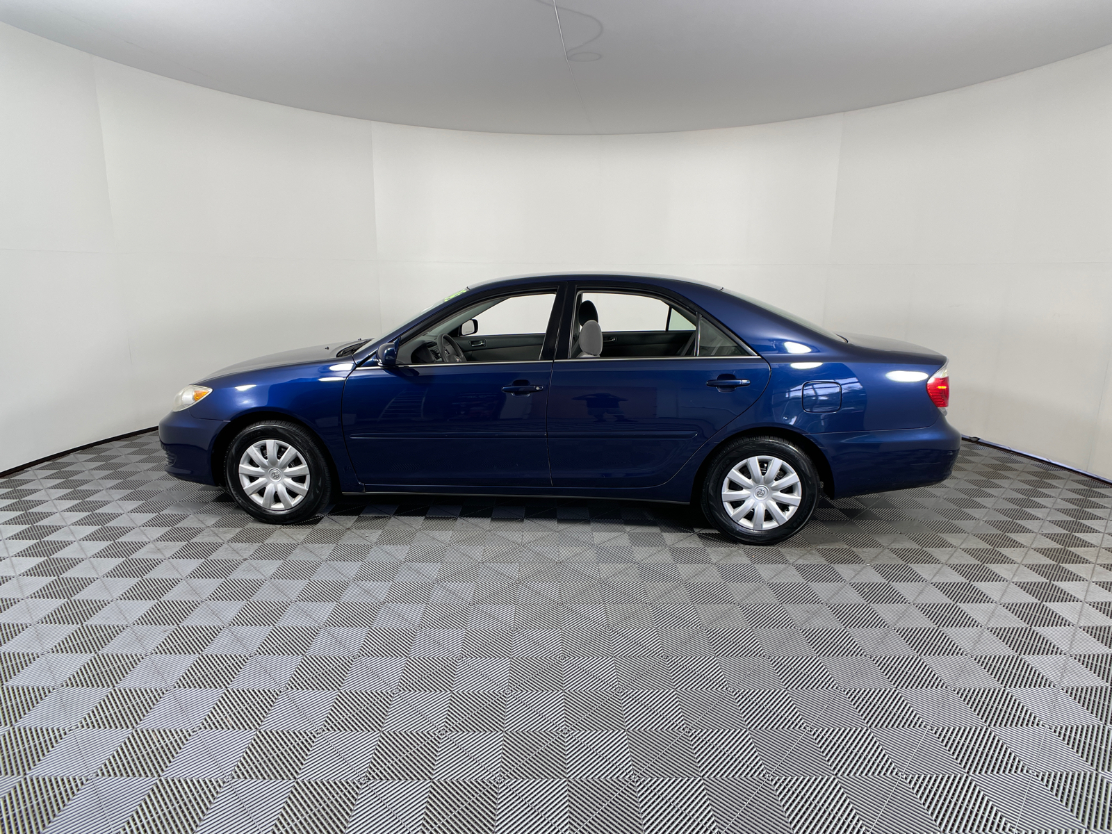2005 Toyota Camry LE 5