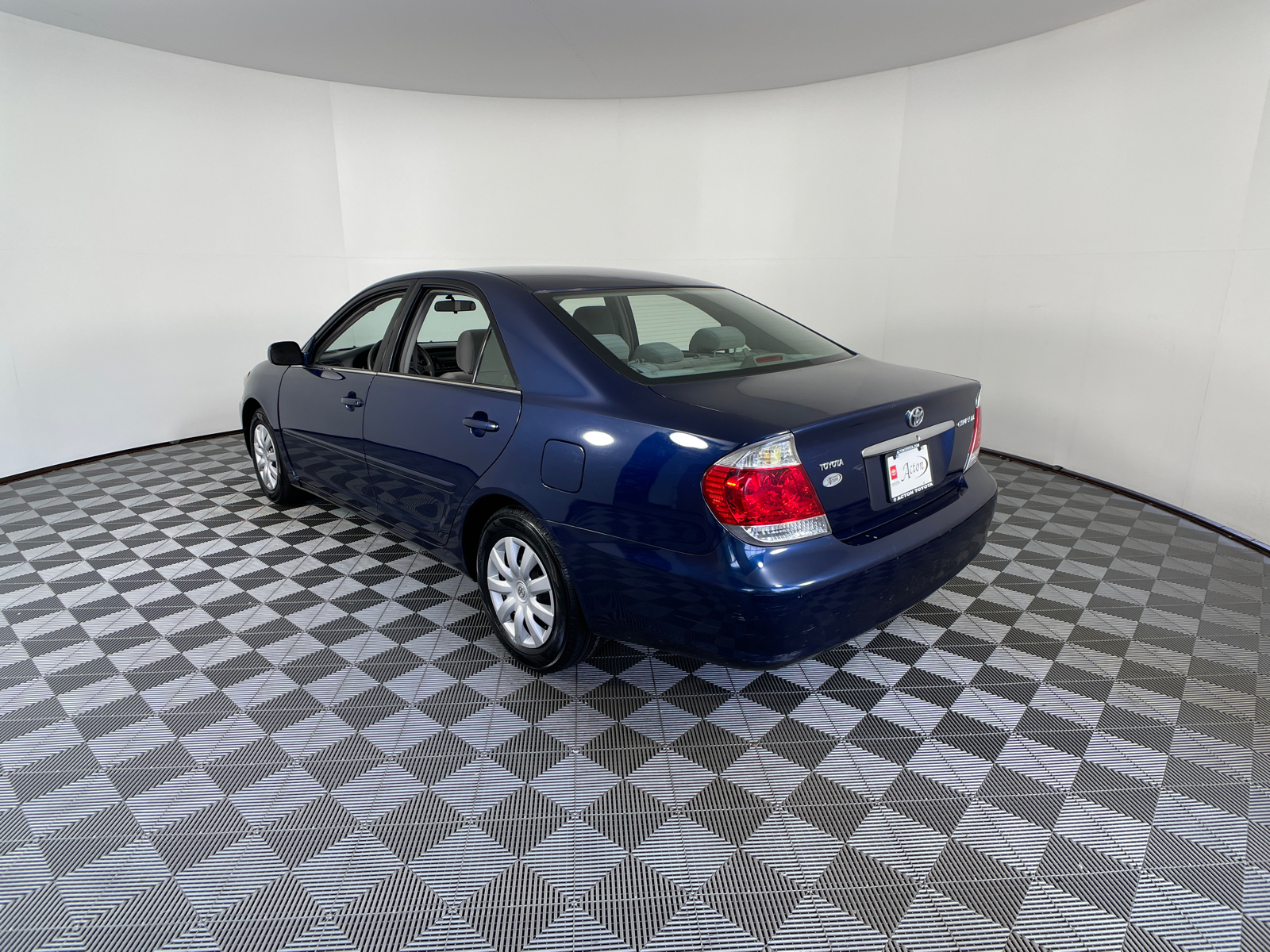 2005 Toyota Camry LE 6