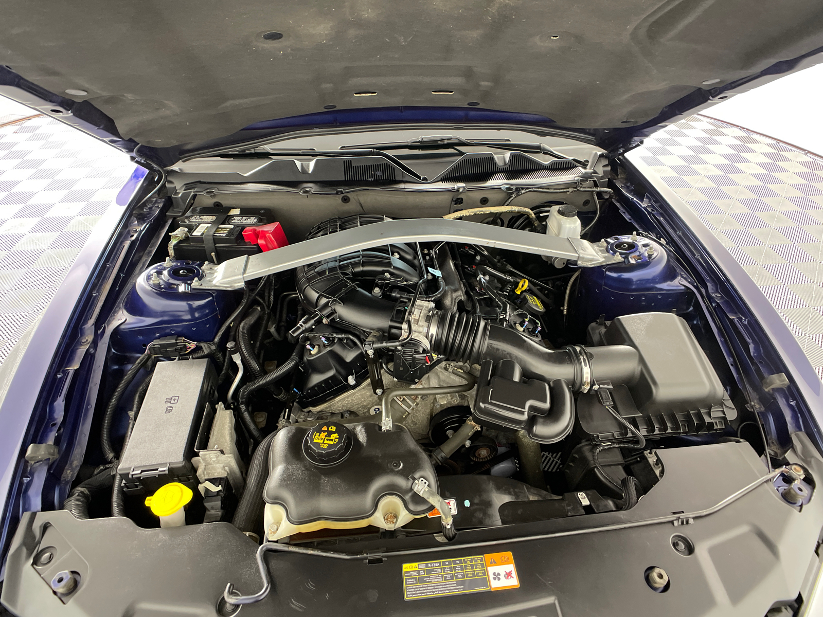2012 Ford Mustang V6 28