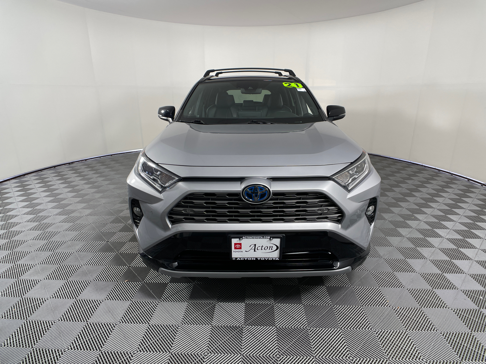2021 Toyota RAV4 Hybrid XSE 2