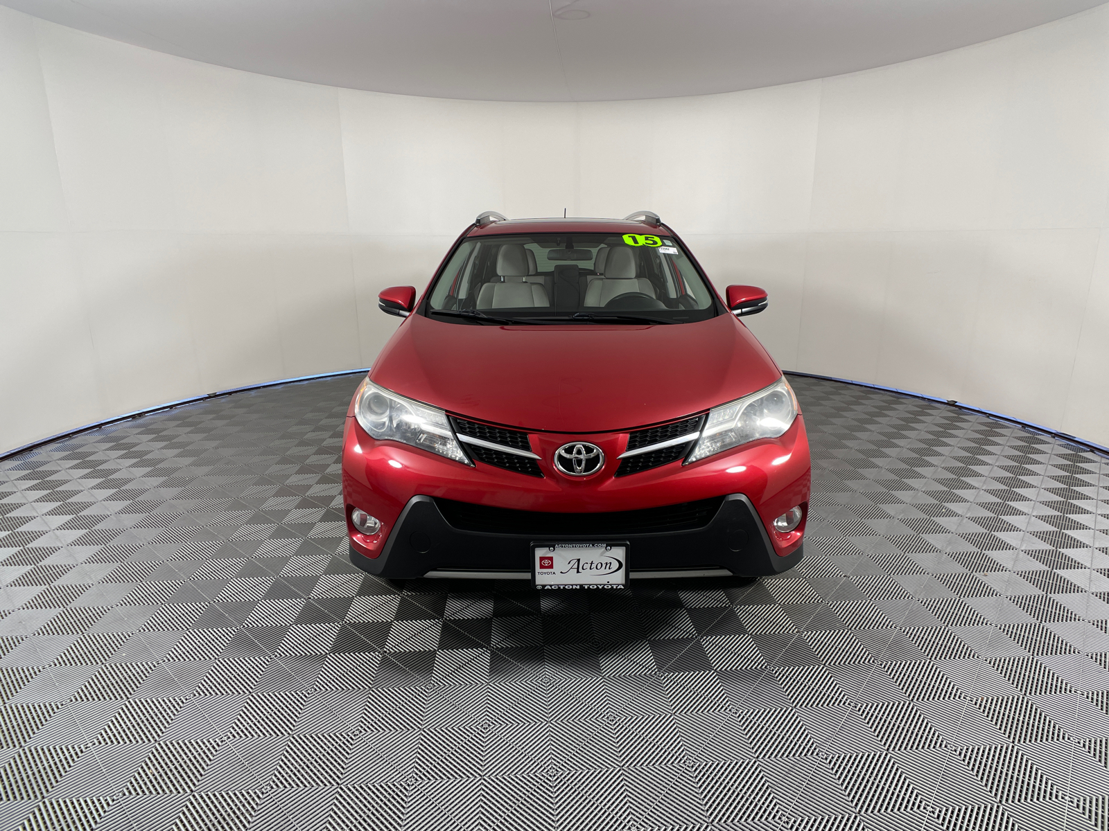 2015 Toyota RAV4 XLE 3