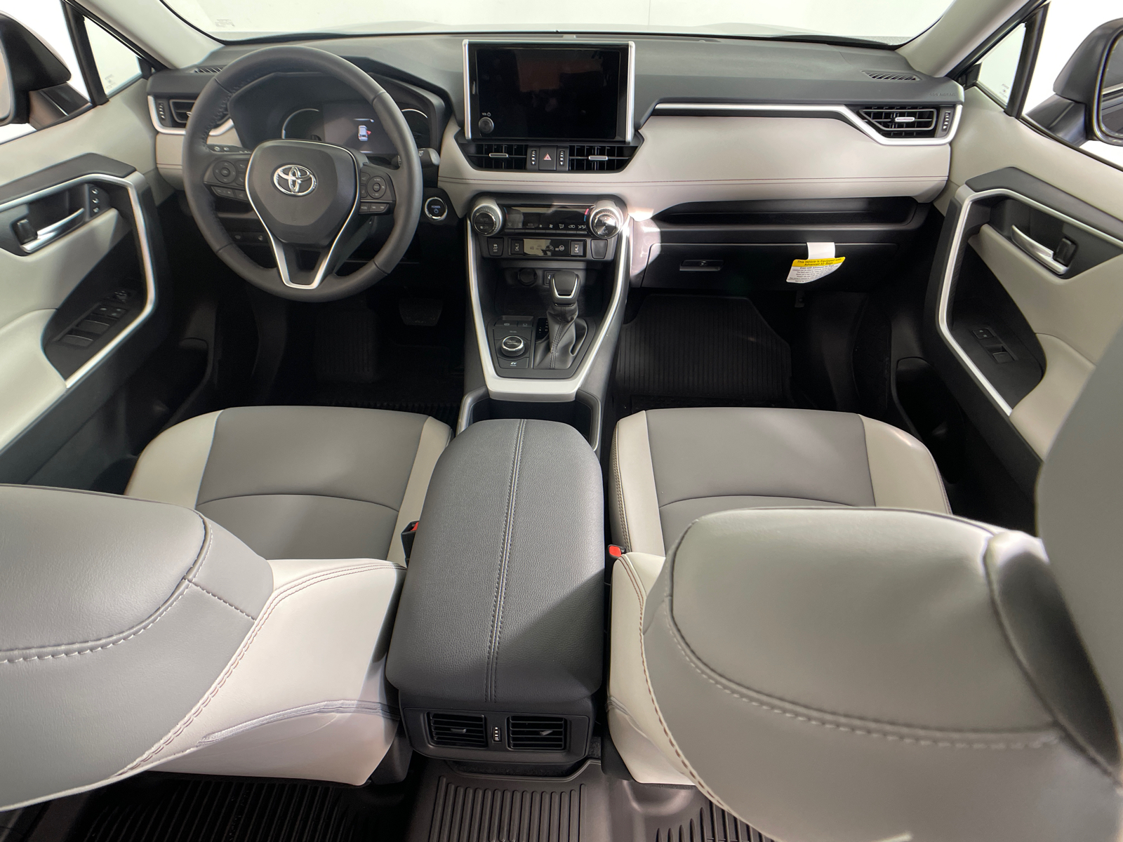 2024 Toyota RAV4 Hybrid XLE Premium 11