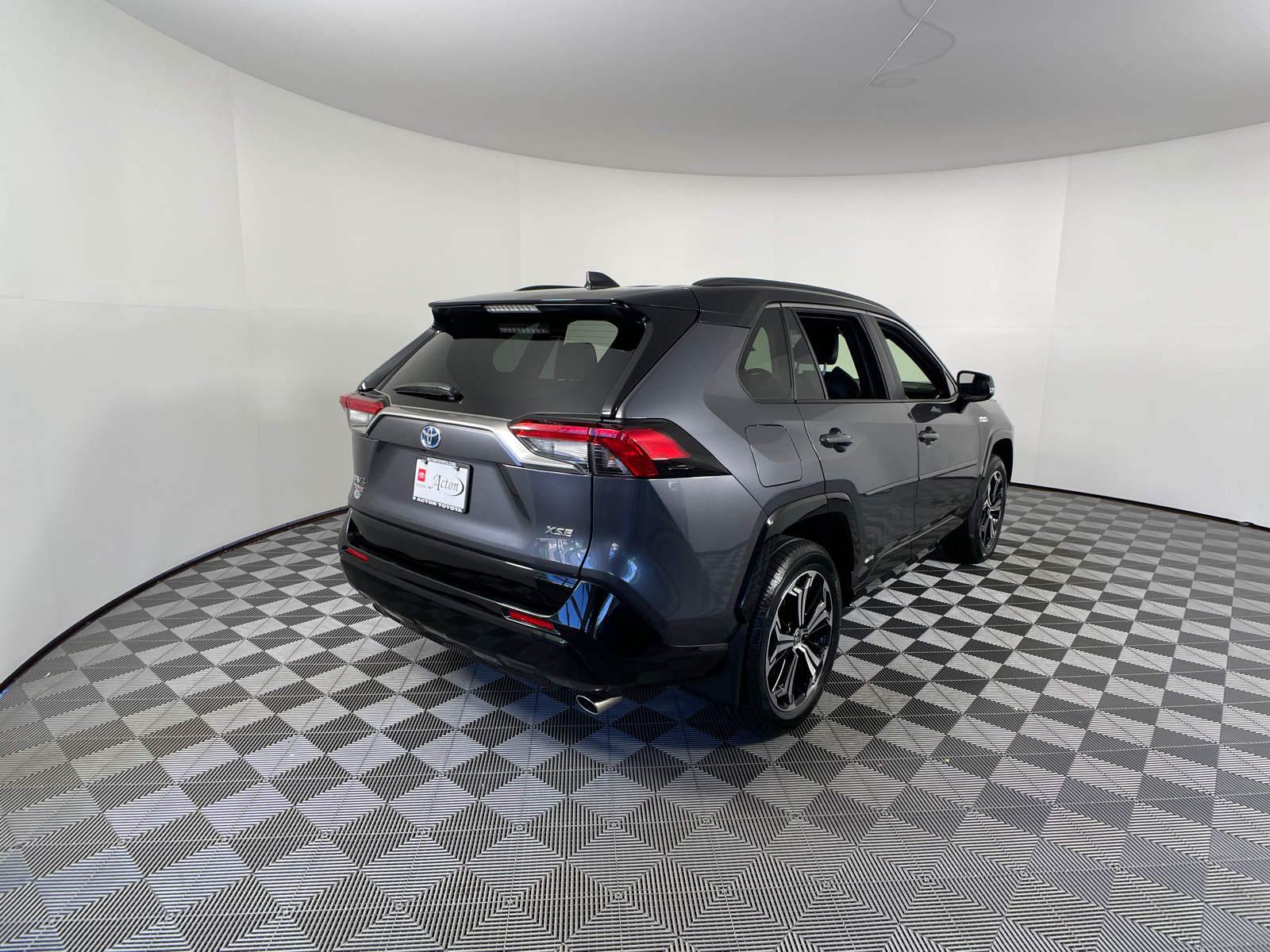 2021 Toyota RAV4 Prime XSE 8