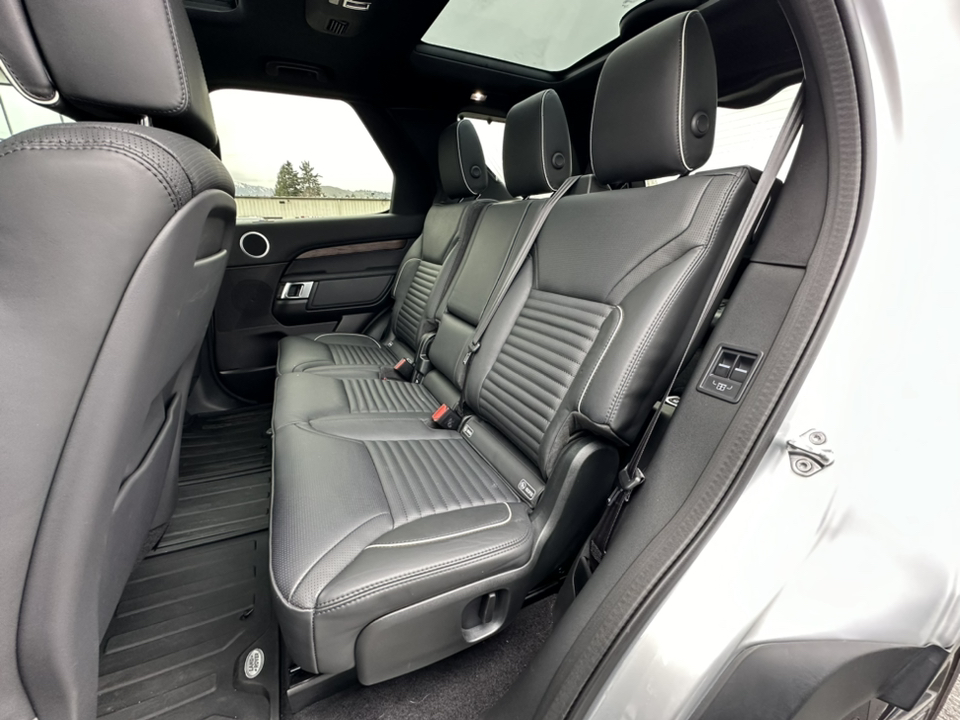 2019 Land Rover Discovery HSE Luxury 26