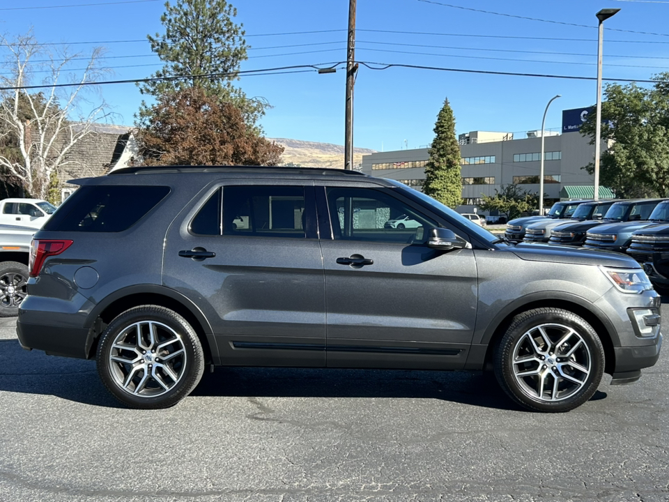 2017 Ford Explorer Sport 9