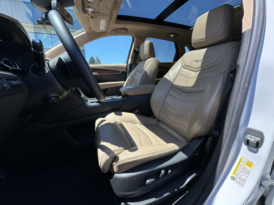 2017 Cadillac XT5 Platinum AWD 21