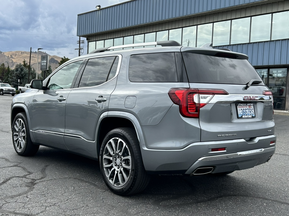 2023 GMC Acadia Denali 4