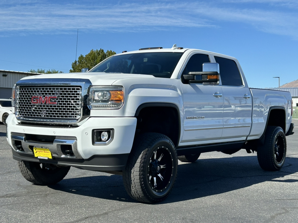 2015 GMC Sierra Denali 2