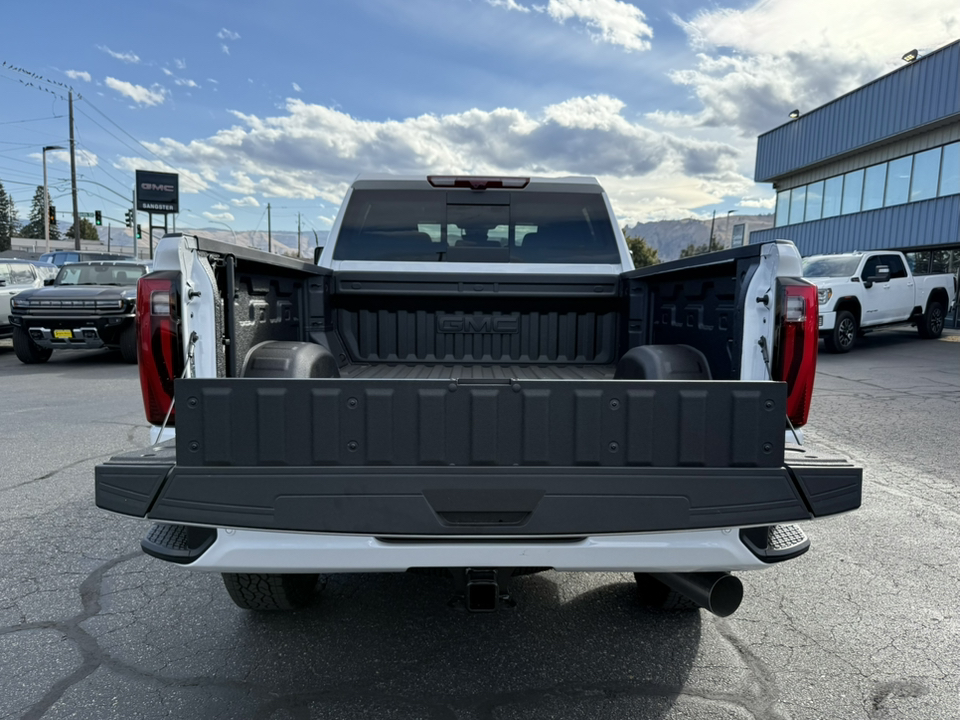 2025 GMC Sierra Denali 9