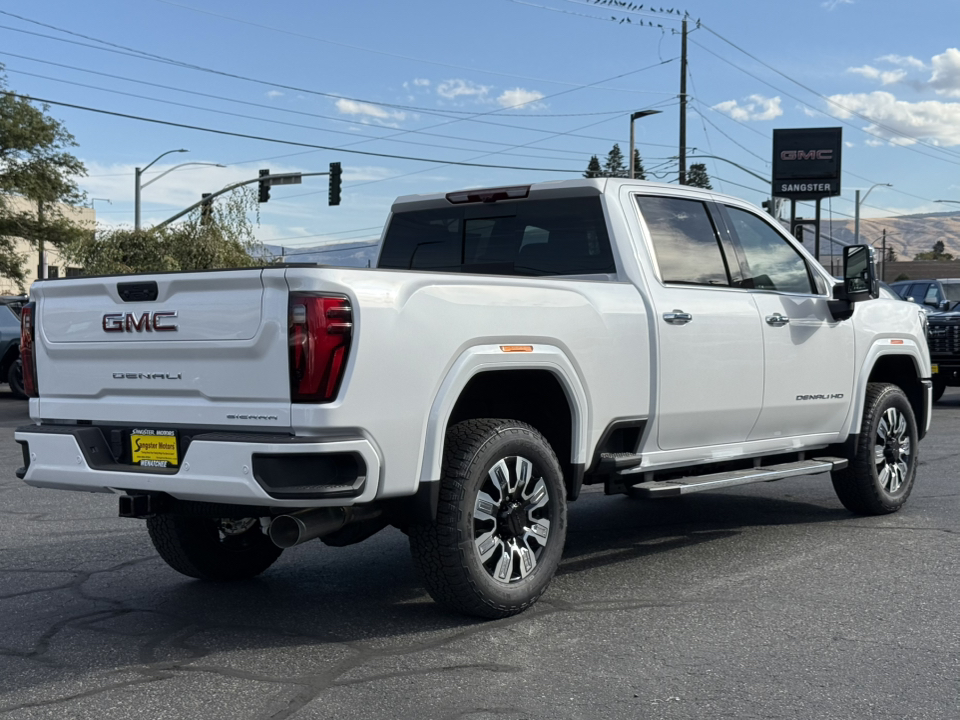 2025 GMC Sierra Denali 11